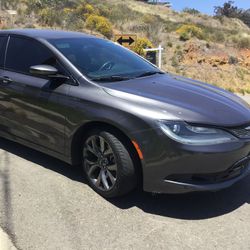 2017 Chrysler 200