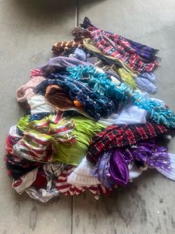 Scarfs 30 dlrs All