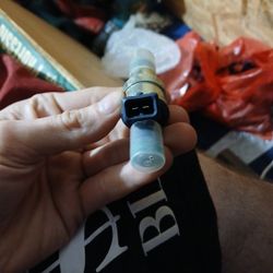 Fuel Injector For BMW And Other High End Models Brand New 100s Of Them