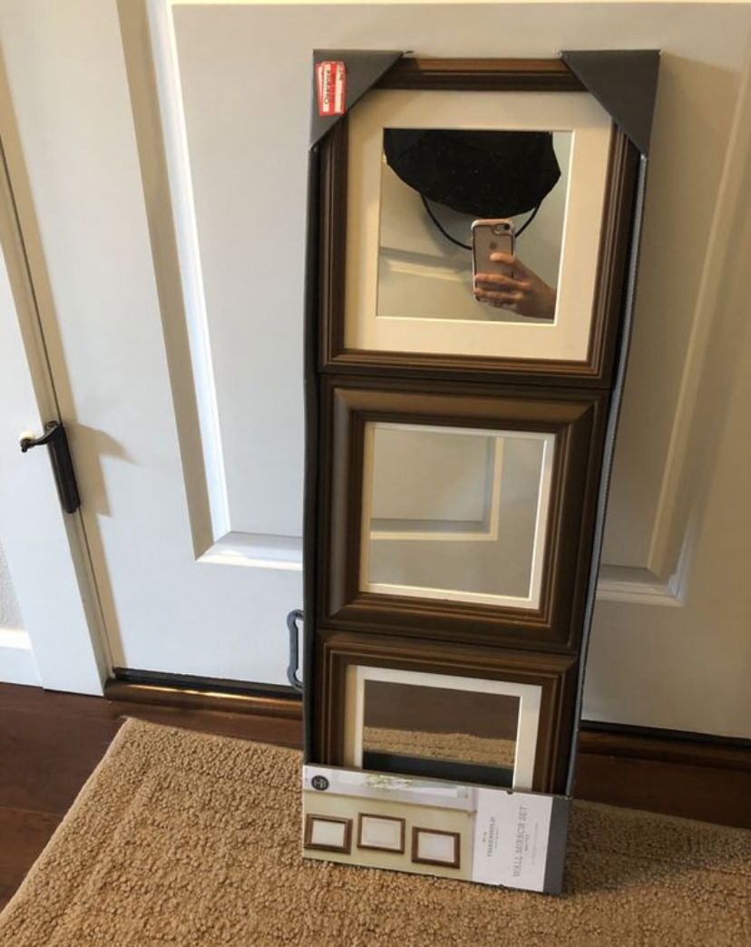 Wall mirror set