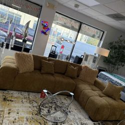 Vendo Sofá Sectional Totalmente Nuevo En Caja.