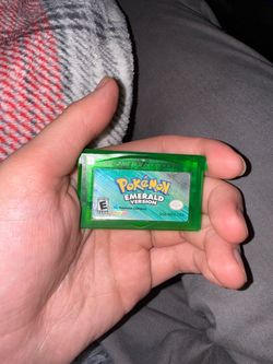 Gameboy advance Pokemon emerald