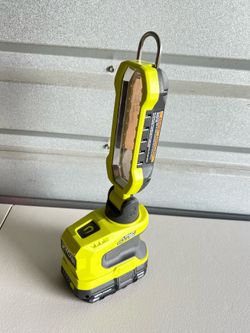 RYOBI ONE+ 18V P790 Hybrid LED Project Light With 2.0Ah Battery ( No Charger)