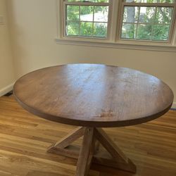 Round Dining Table 