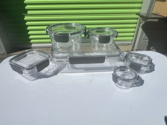 Clear plastic Food Storage Container Set