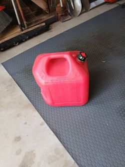 5 gallon gas can