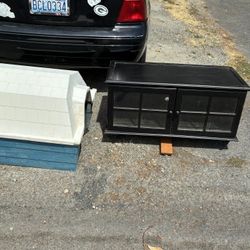 Little Hutch For Tv And Cat Litter Box