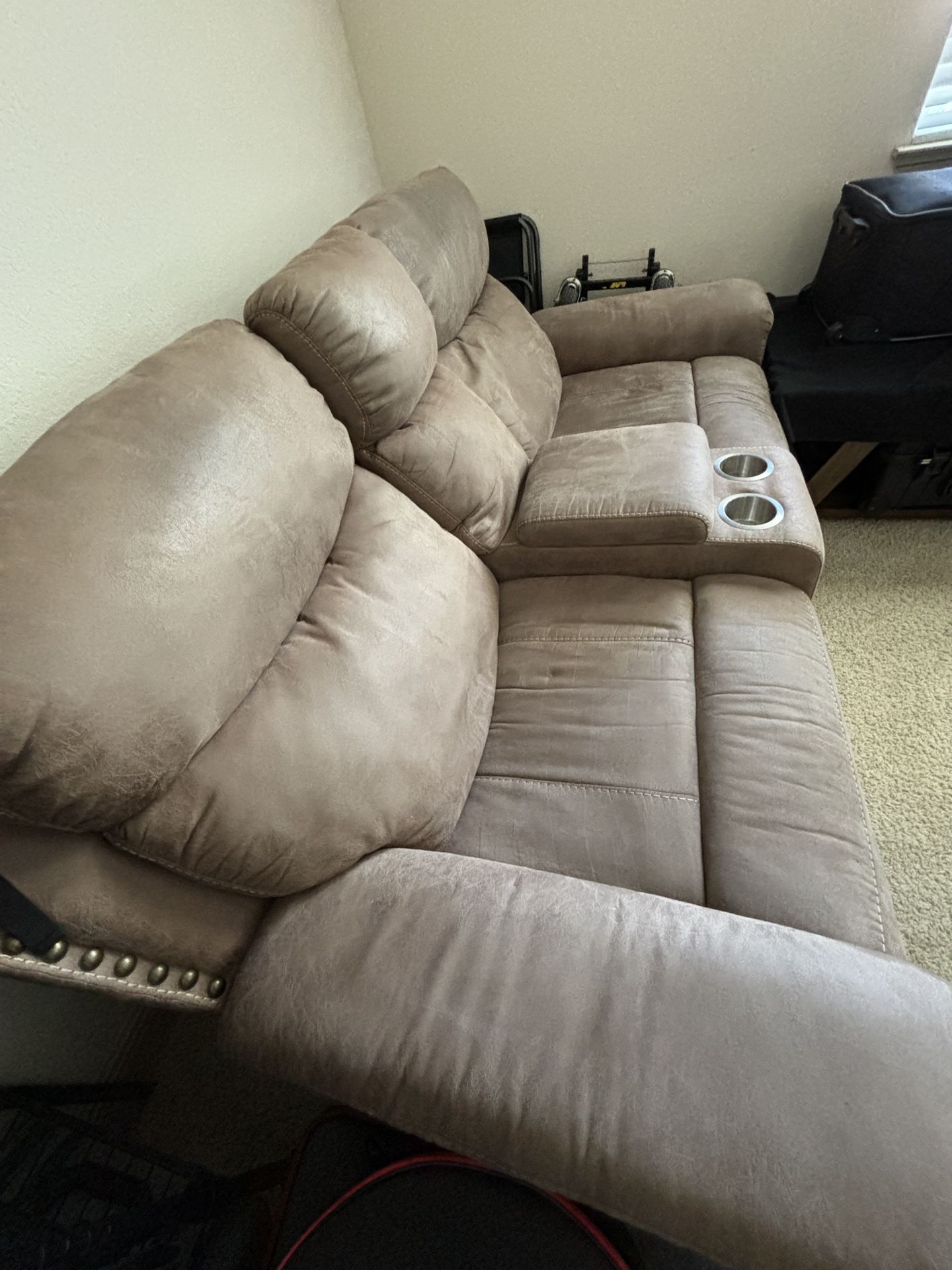 Recliner sofa
