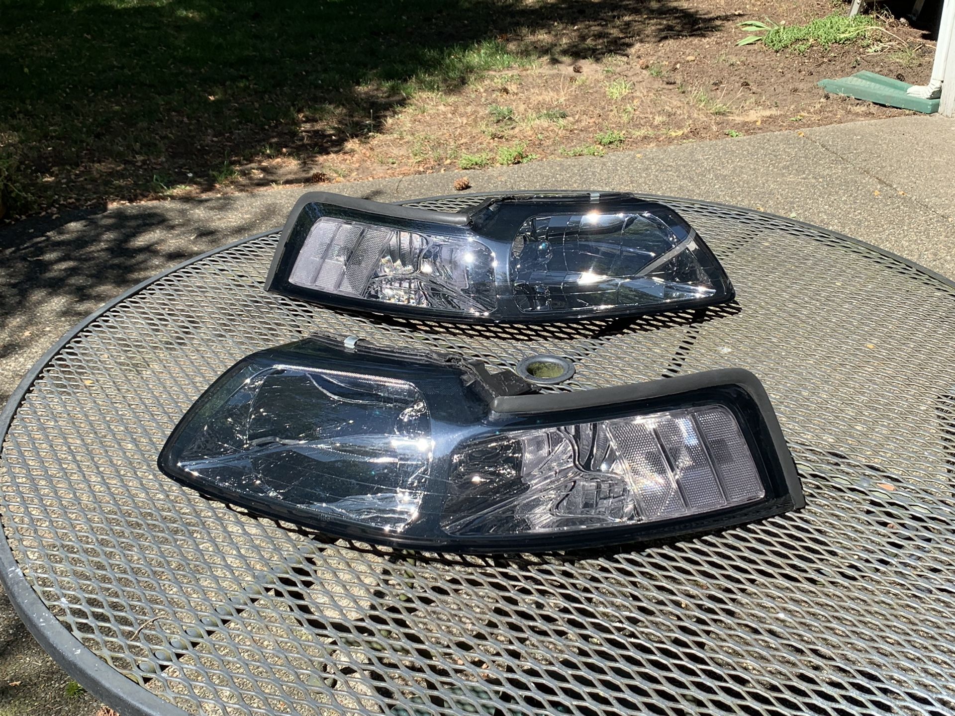 Clear Corner Headlights for 99-04 New Edge Mustang
