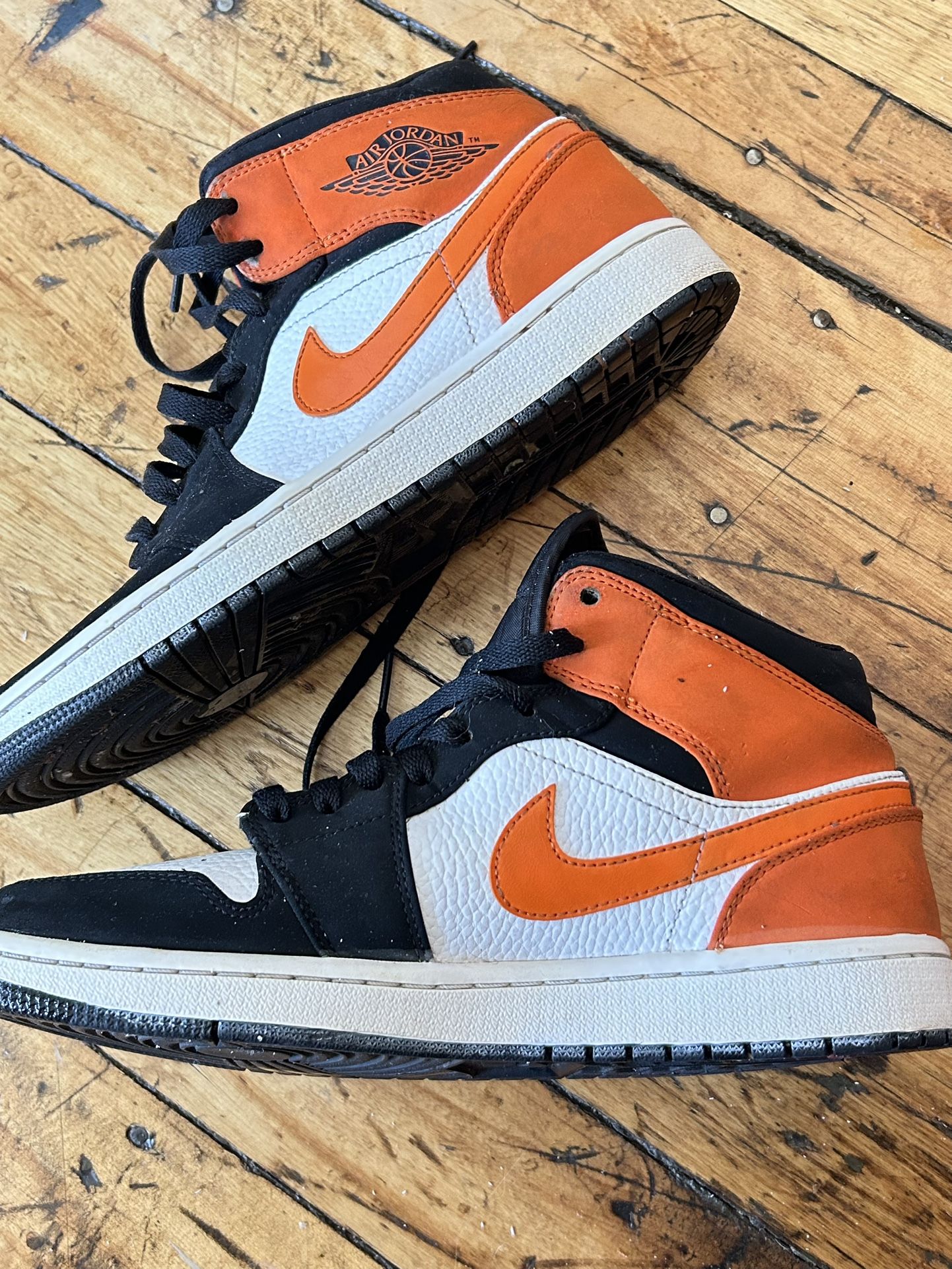 AIR JORDAN 1 Mid SHATTERED BACKBOARD size 9 Sneaker