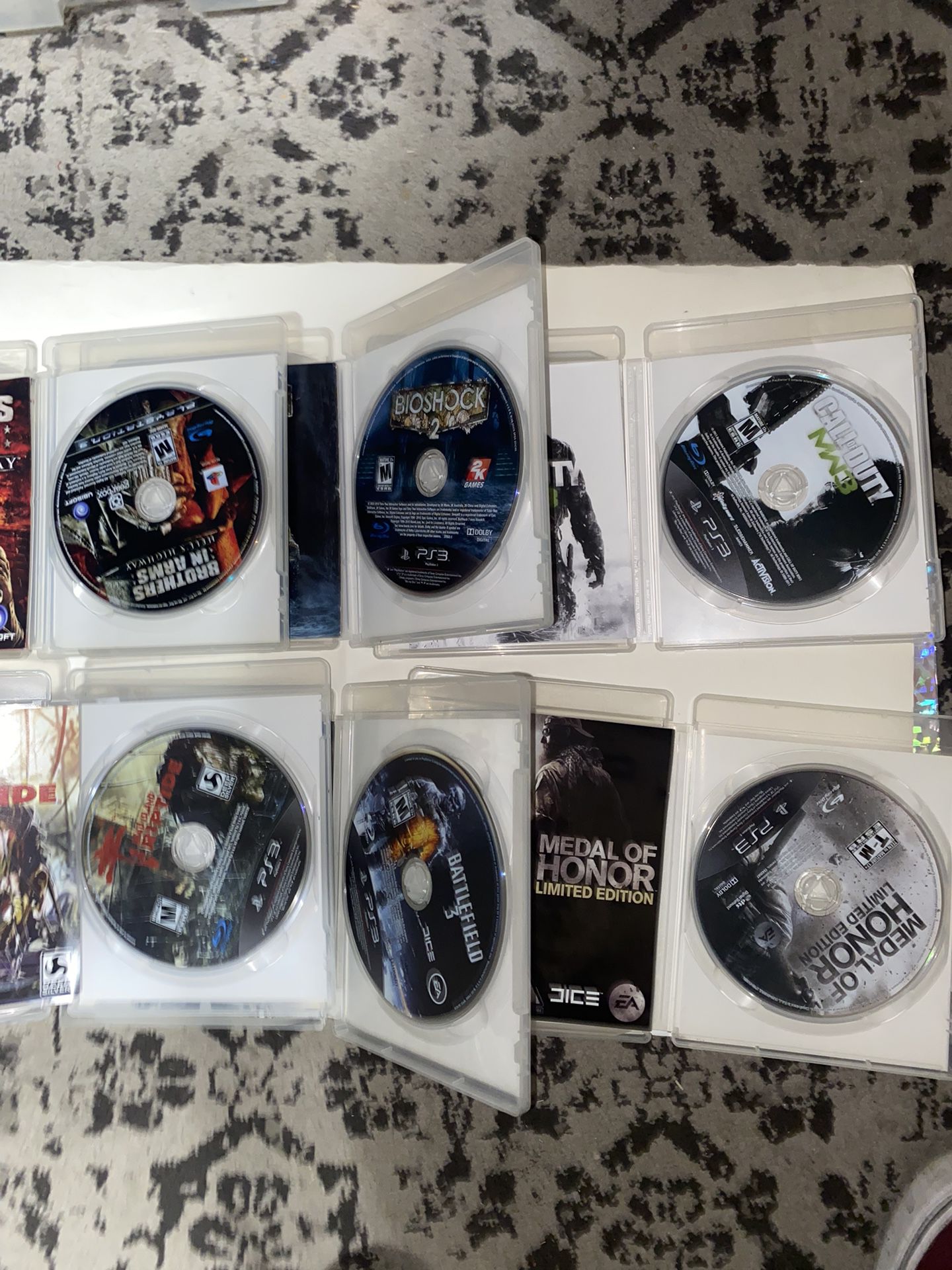 6 Playstation1 3 games