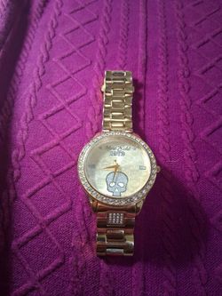 Marc Ecko 1972 Gold-T