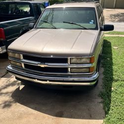 1999 Chevrolet Suburban