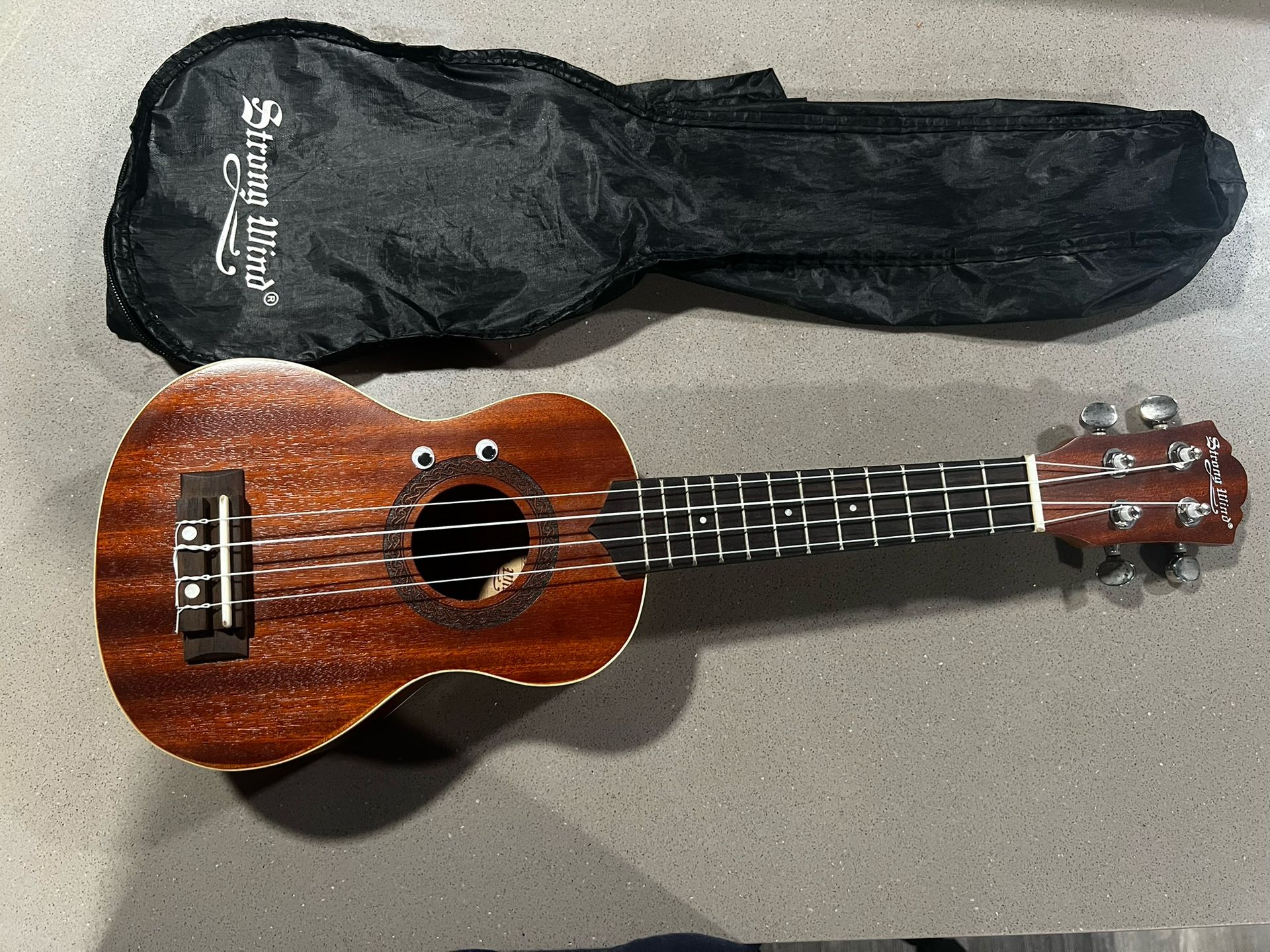 Strong Wind Ukulele for Beginners