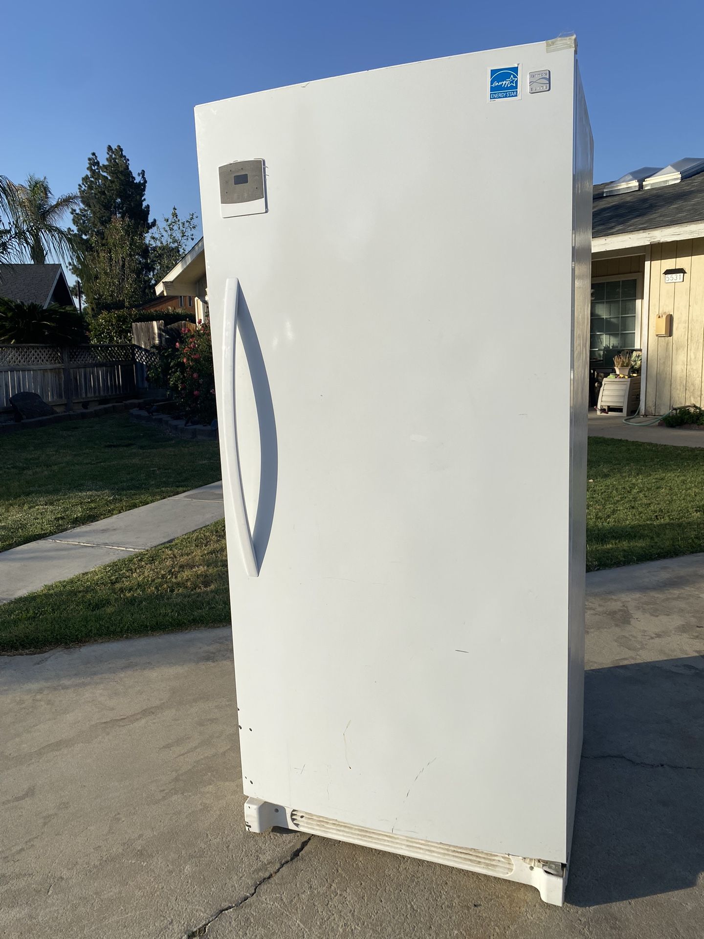 20.2 Cu.Ft. Capacity Energy Star Defrost-Free Upright