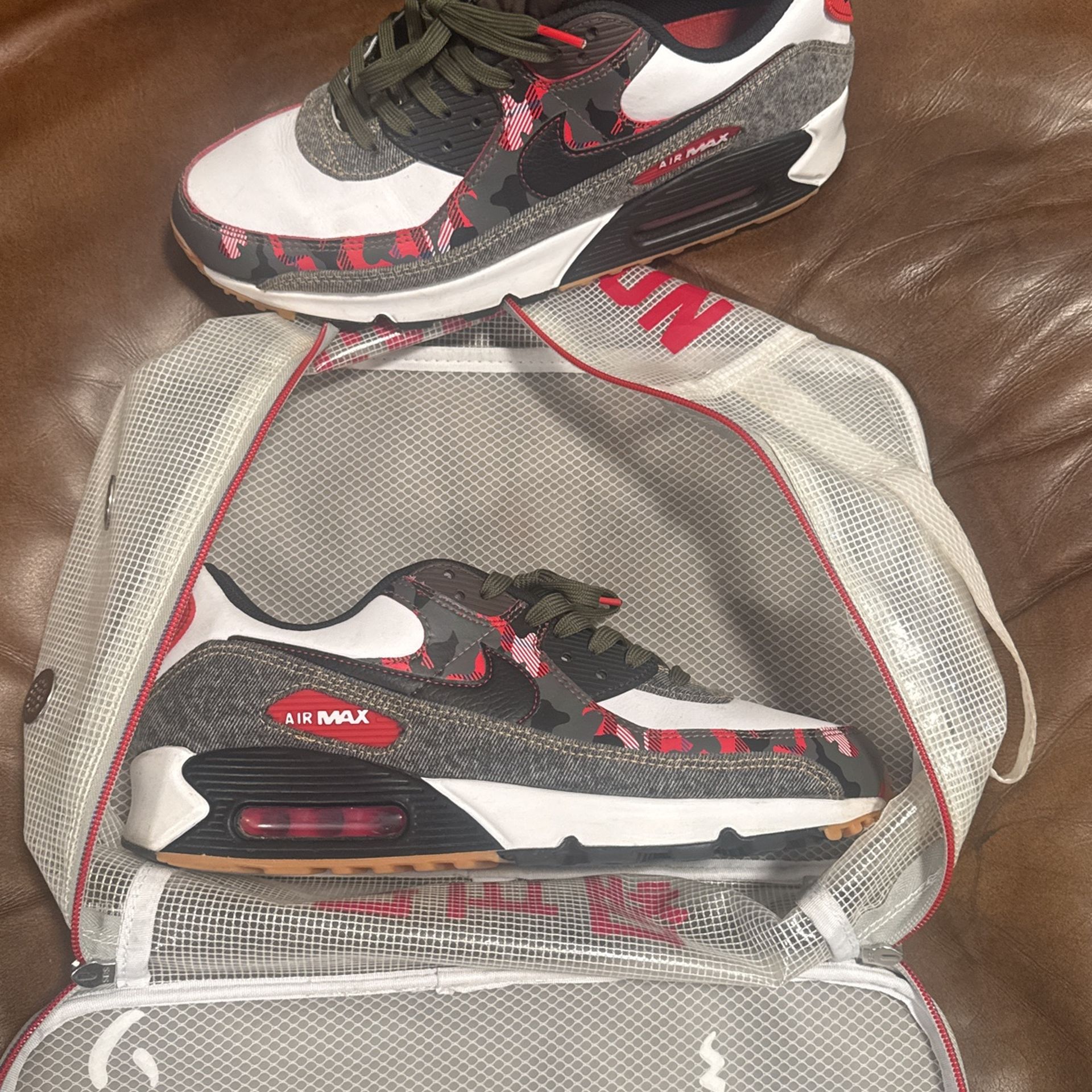 NIKE AirMax Size 10