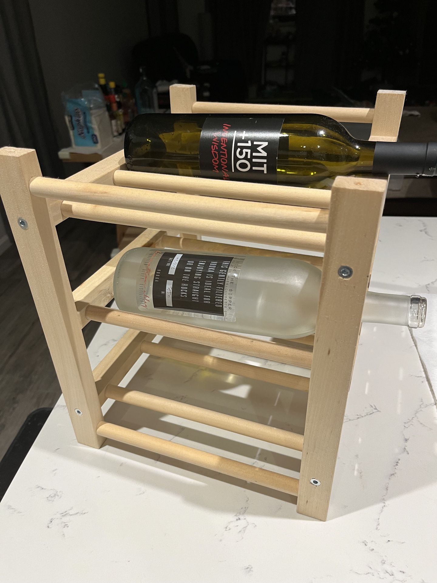 Wine bottle rack for 9 bottles