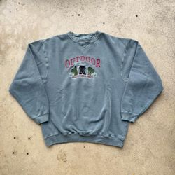 Vintage 90’s Outdoor Adventure Puppy Dog Nature Embroidered Crewneck Sweater 