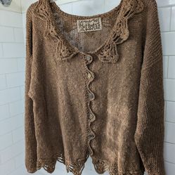 Handmade Sweater with Natural Fibres