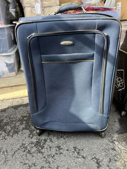 Samsonite Suitcase For Sale