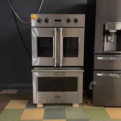 Viking Wall Oven $11,399 At Best Buy‼️
