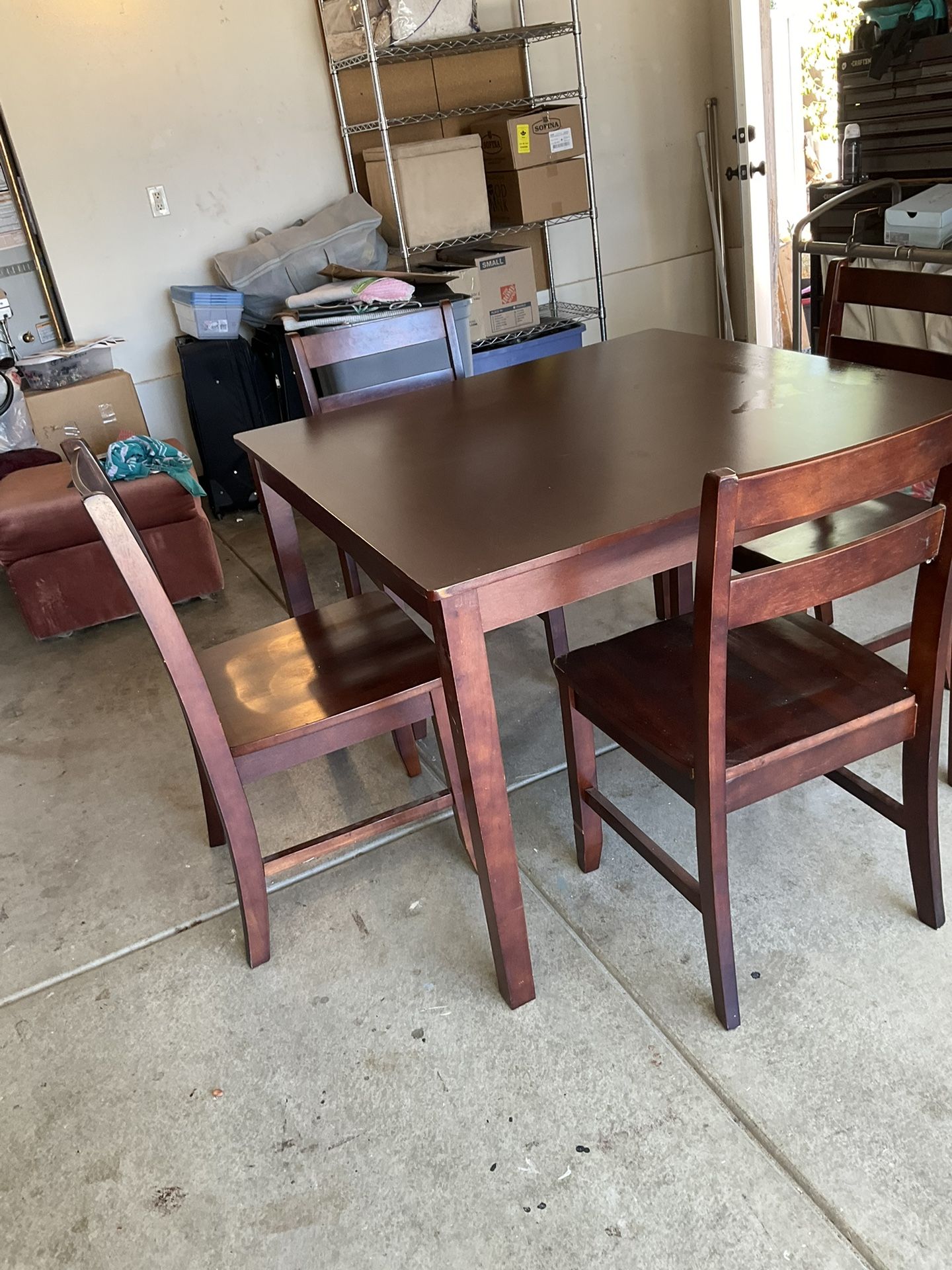 42”x42” X30” H Beautiful Wood Kitchen Table With Four Matching Chairs