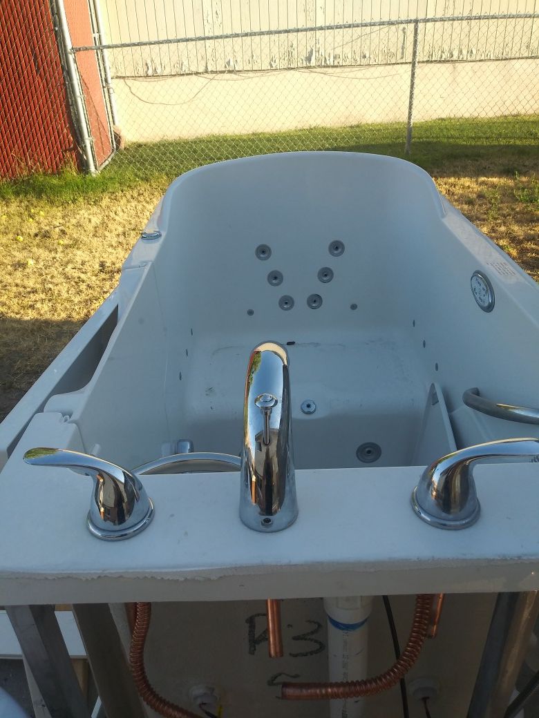 Hot tub