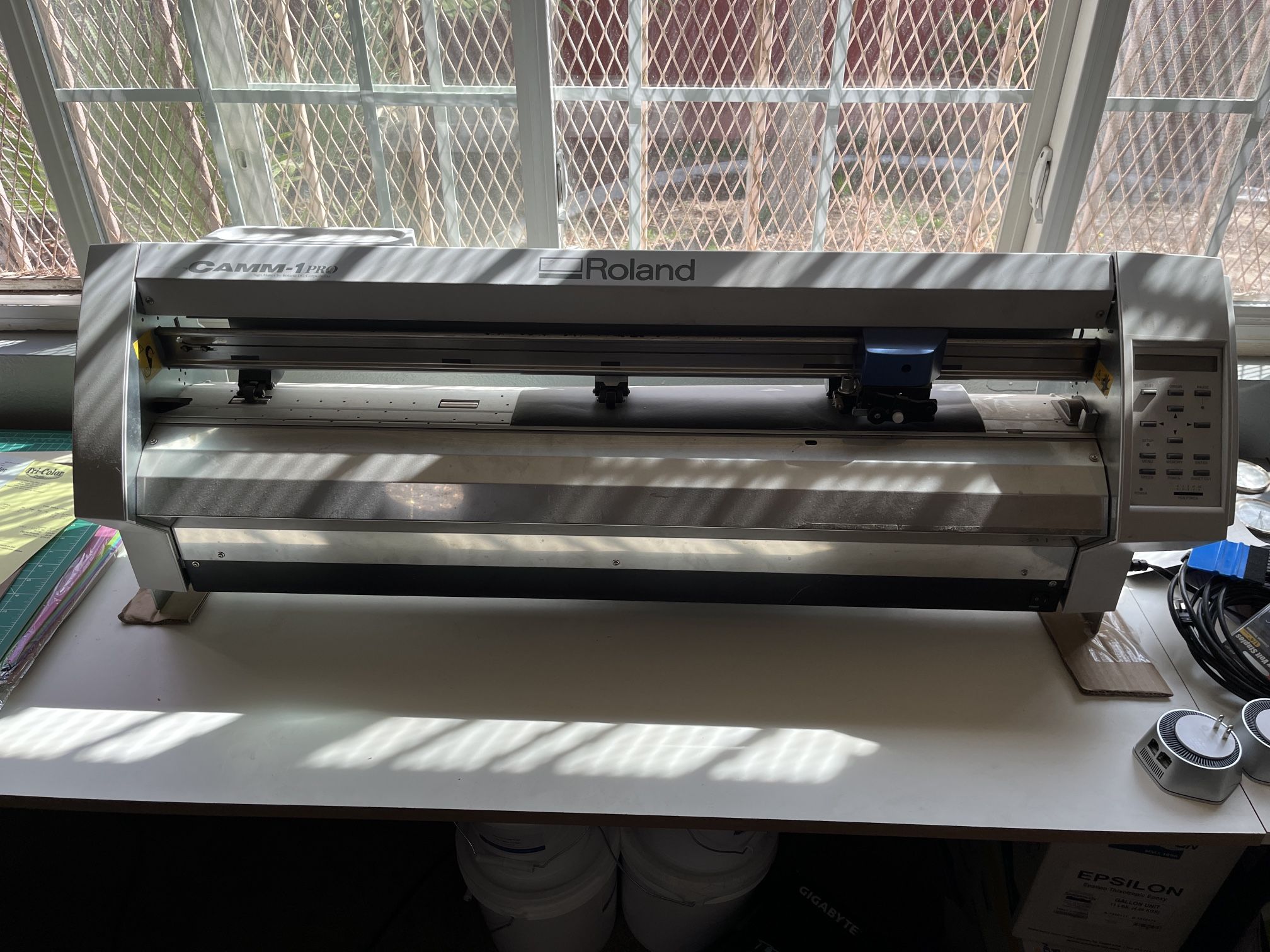 Roland Camm-1 Pro Vinyl Cutter Model GX-300