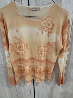 Women’s Fuzhiquen Peach floral long Sleeve Size Small/medium? Shirt