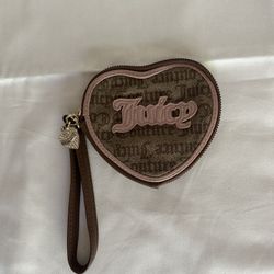 Juicy Couture Wrist Heart Wallet 