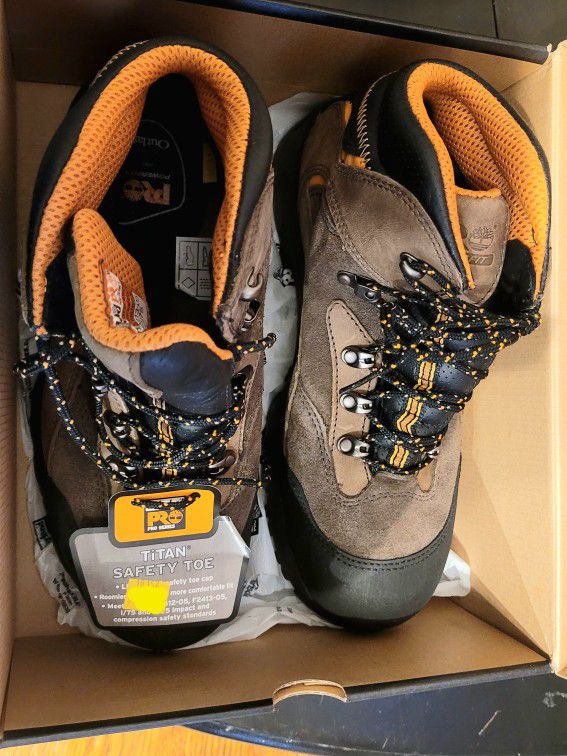 Timberline PRO Series Hiking Boots