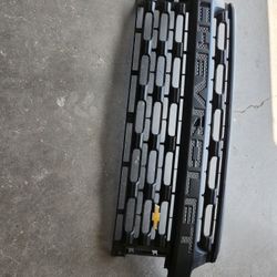 2020 2021 2022 Chevrolet Silverado Hd Grill Part