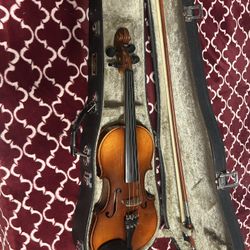 Suzuki violin  3/4    $200