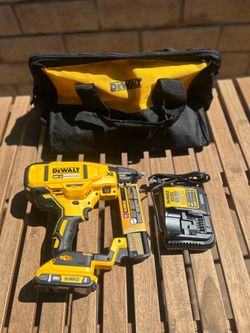 Dewalt Crown Stapler Kit 18 Gauge