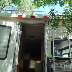 8 Ft Overhead Camper