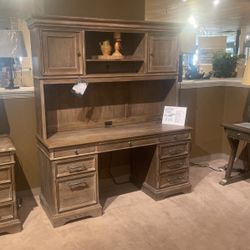 Executive Desk With The Hutch