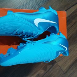 Nike Phantom Luna Size 8.5 $70