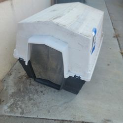 FREE!!! DOG HOUSE