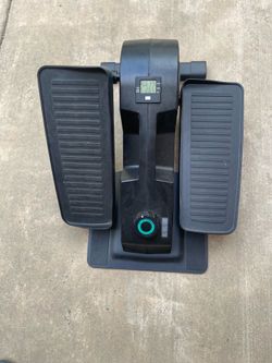 Cubii Jr under desk elliptical