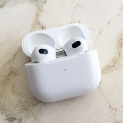 AirPods Gen 4