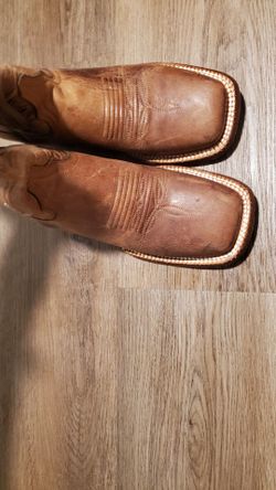 Cowboy boots 6 1/2