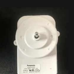 Whirlpool-Kenmore Refrigerator Condenser Fan Motor w/Fan Blade Wp(contact info removed) W11(contact info removed)  Tested - Functional