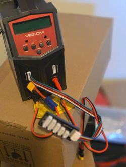 Venom ProDuo charger