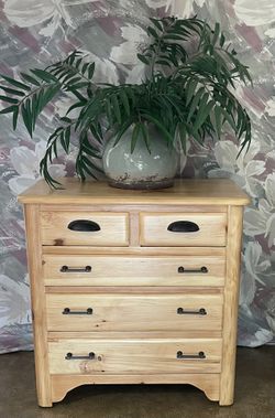 Vintage Solid Pine Rustic 5-Drawer Restored Beauty With Dovetail Drawer Construction