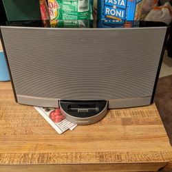 iPod Speaker Charging Dock 