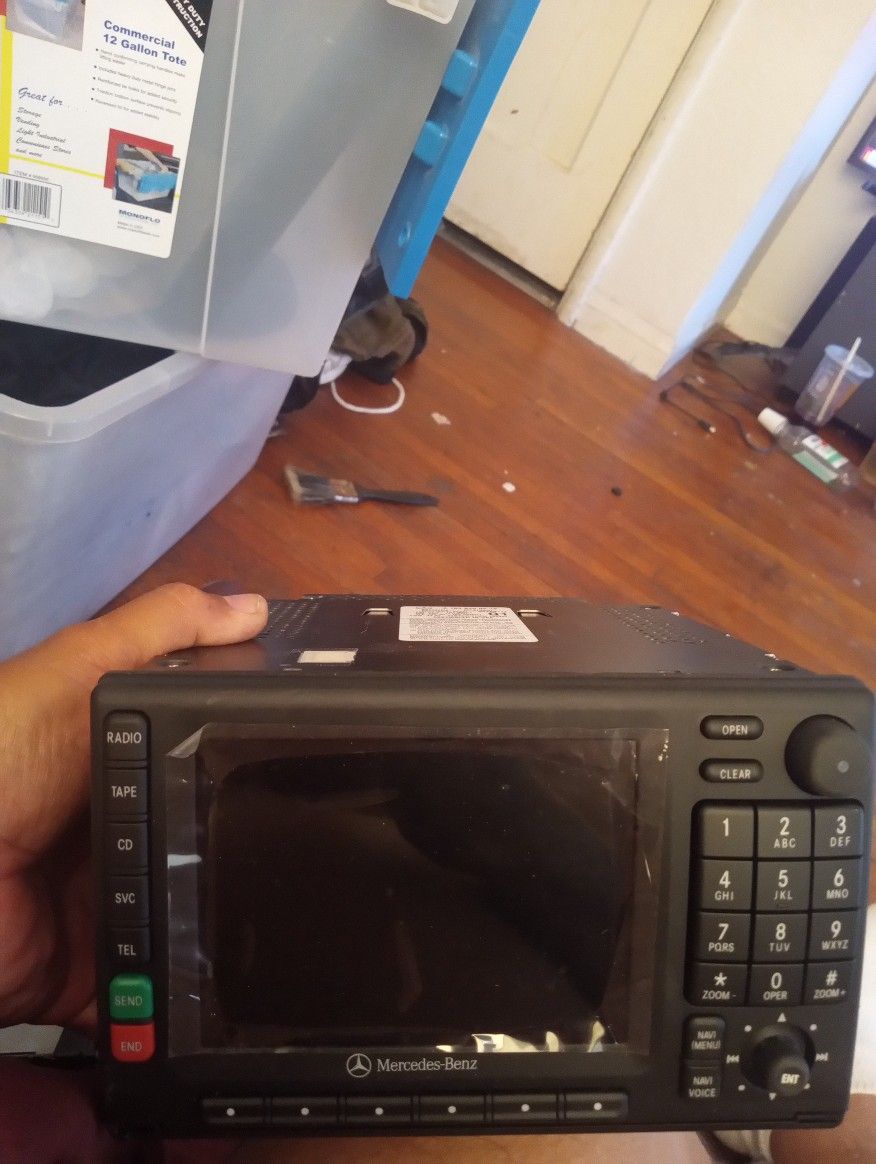 Mercedes Benz Navigation CD Radio NV4BN11Z
