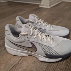 Nike GT Cut Basketball Shoes Size 10.5