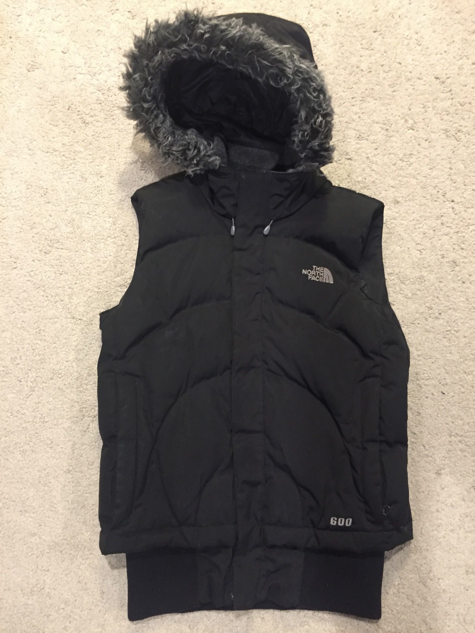 NORTH FACE / "PRODIGY" 600 Down Puffy Vest Coat Jacket w/ Fur Hood / SIZE: Women's Small / Excellent Condition!! / Black & Gold