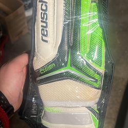 Reusch Gloves Size 8