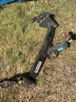 Older Model Rear Receiver Hitch  with 2” drop and removable ball mount